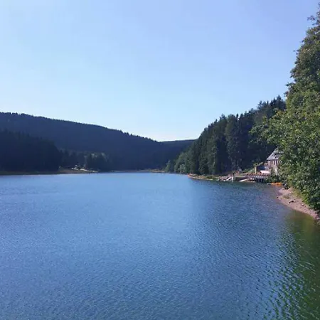 度假居 Comfortable Chalet Near Forest In