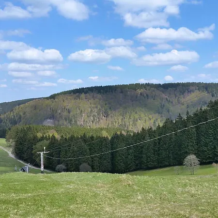 Comfortable Chalet Near Forest In 度假居