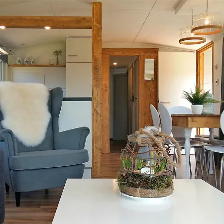 Comfortable Chalet Near Forest In 度假居 *